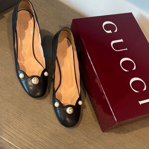 vintage Gucci Black Flats with Pearl Accents